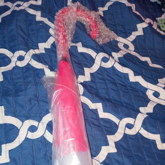 Hunter 🌂 - Picture 3 of 4